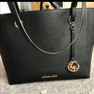 Michael Kors tote